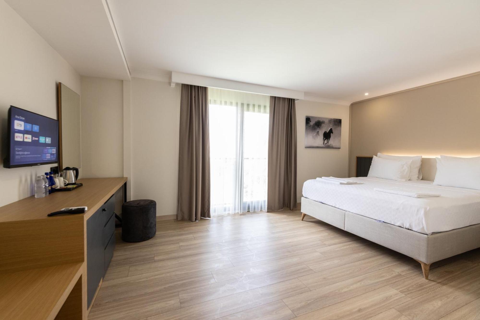 Three Points Hotel Beldibi  Buitenkant foto
